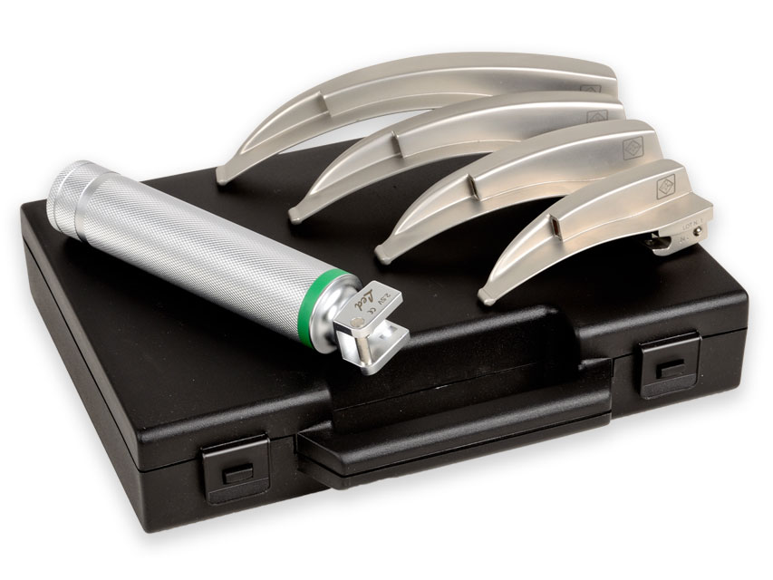 MAXLITE F.O.LED LARINGOSKOPA KOMPLEKTS PIEAUGUŠAJIEM 4 ASME