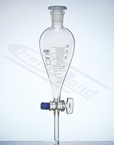 Atdalīšanas piltuve atbilstoši Squibb ar PP aizbāžņa ligzdu 24/29 ar gradāciju 0250ml stikla aizbāzni.