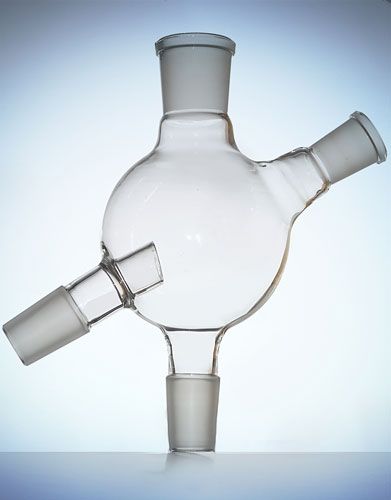 kolba ar apaļu dibenu un 4 kakliņiem rotācijas iztvaicētājam